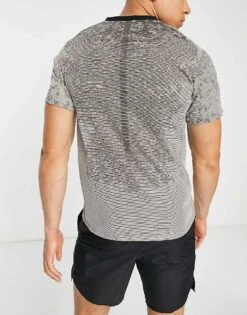 Front Page -Nike Sales Store 201621192 2