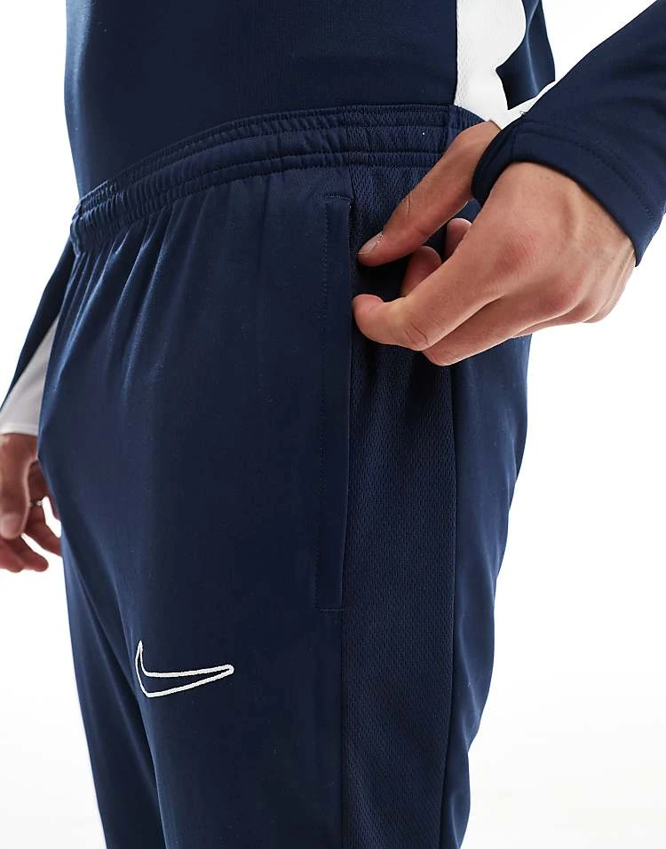 Nike Football Academy Dri-FIT Panelled Joggers In Navy For Men 6 Nike Football Academy Dri-FIT Panelled Joggers In Navy For Men - Image 4