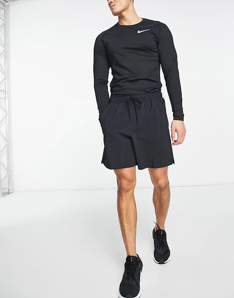 Nike Training Dri-Fit Unlimited 7in Shorts In Dark Grey For Men Black 4 Nike Training Dri-Fit Unlimited 7in Shorts In Dark Grey For Men Black - Image 2