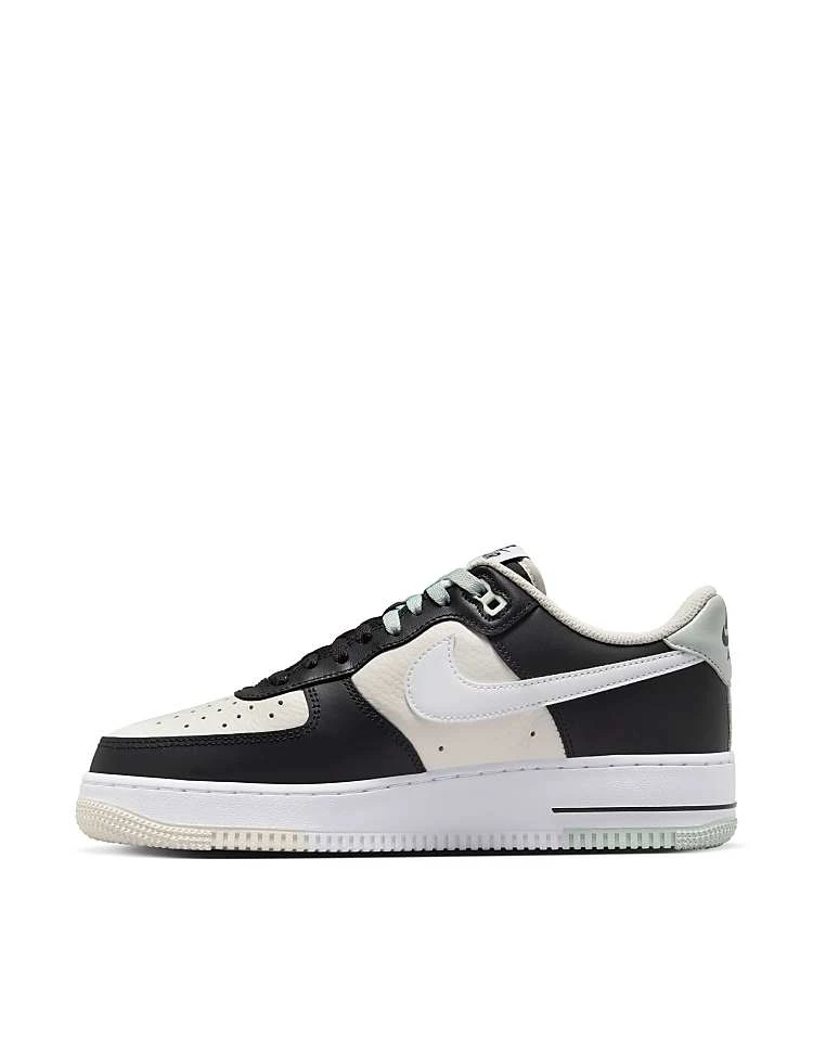 Nike Air Force 1 '07 Trainers In Black And Off White For Men 7 Nike Air Force 1 '07 Trainers In Black And Off White For Men - Image 5