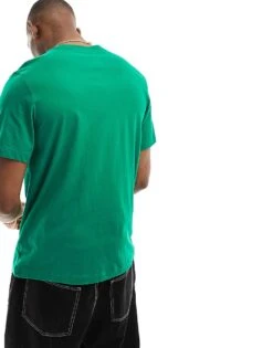 Nike Club T-shirt In Green For Men Mid Green -Nike Sales Store 205294809 3