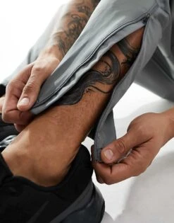 Nike Running Challenger Dri-FIT Joggers In Grey For Men Light Grey -Nike Sales Store 205300146 3