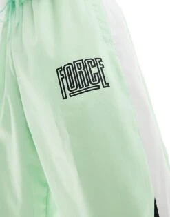 Nike Basketball Starting 5 Woven Trousers In Green For Men Light Green -Nike Sales Store 205601790 3