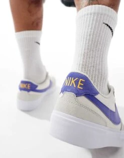 Nike SB Zoom Pogo Plus Trainers In White And Navy For Unisex -Nike Sales Store 205606156 3