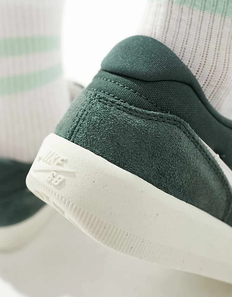 Nike SB Force 58 Trainers In Dark Green And White For Men 6 Nike SB Force 58 Trainers In Dark Green And White For Men - Image 4