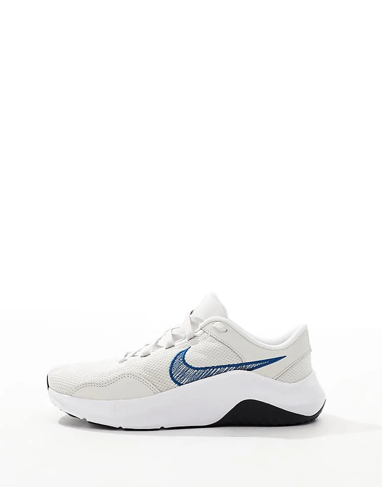 Nike Training Legend Essential 3 Trainers In White And Blue For Men 4 Nike Training Legend Essential 3 Trainers In White And Blue For Men - Image 2