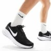 Nike Running Revolution 7 Trainers In Black And White For Men -Nike Sales Store 205616581 1 black