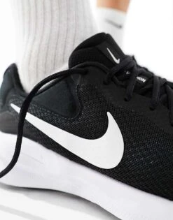 Nike Running Revolution 7 Trainers In Black And White For Men -Nike Sales Store 205616581 4