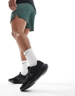 Nike Running Revolution 7 Trainers In Black For Men -Nike Sales Store 206077744 5