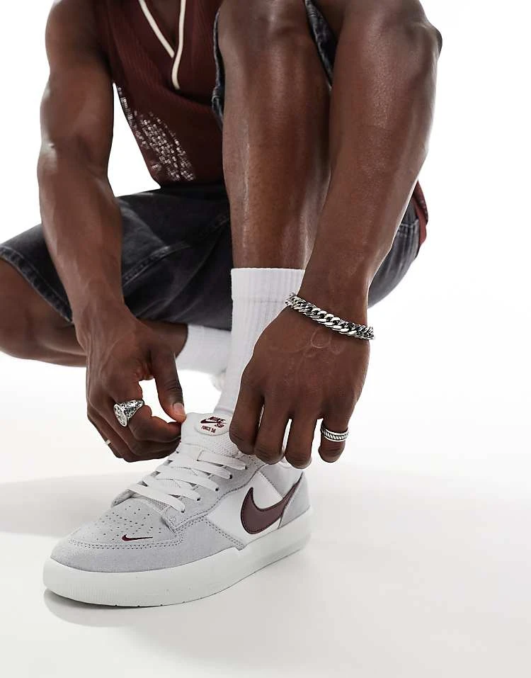 Nike SB Force 58 Trainers In Grey And Red For Men 7 Nike SB Force 58 Trainers In Grey And Red For Men - Image 5