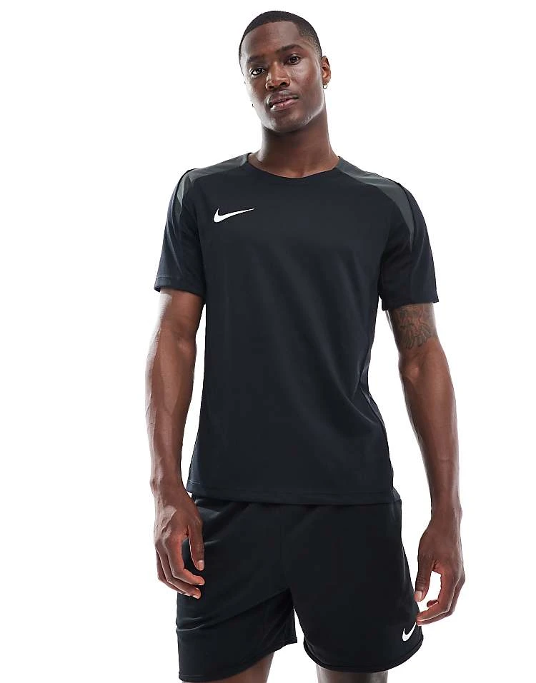 Nike Football Strike T-shirt In Black For Men 4 Nike Football Strike T-shirt In Black For Men - Image 2