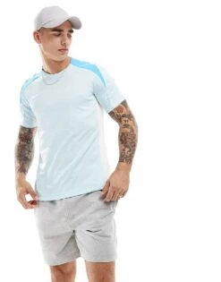 Nike Football Strike T-shirt In Light Blue For Men 8 Nike Football Strike T-shirt In Light Blue For Men -Nike Sales Store 206085939 2