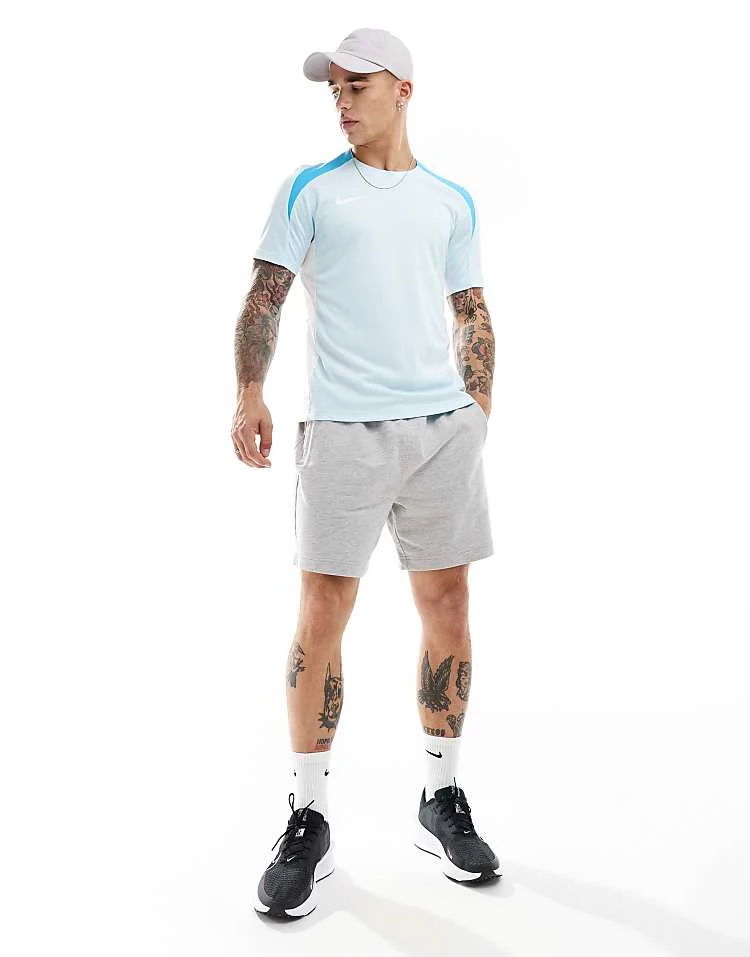 Nike Football Strike T-shirt In Light Blue For Men 5 Nike Football Strike T-shirt In Light Blue For Men - Image 3