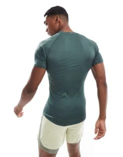 Nike Training Pro Tight Short Sleeve Top In Green For Men Charcoal 10 Nike Training Pro Tight Short Sleeve Top In Green For Men Charcoal -Nike Sales Store 206091265 4