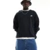 Nike Club French Terry Oversized Sweatshirt In Black For Men 2 Nike Club French Terry Oversized Sweatshirt In Black For Men -Nike Sales Store 206096272 1 black