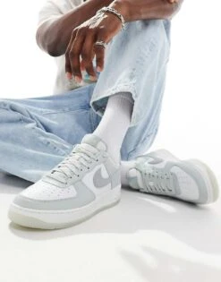 Nike Air Force 1 '07 Trainers In Grey And White For Men