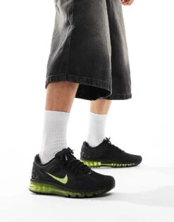 Nike Air Max 2013 Trainers In Black And Volt For Men -Nike Sales Store 206098211 1 black 1