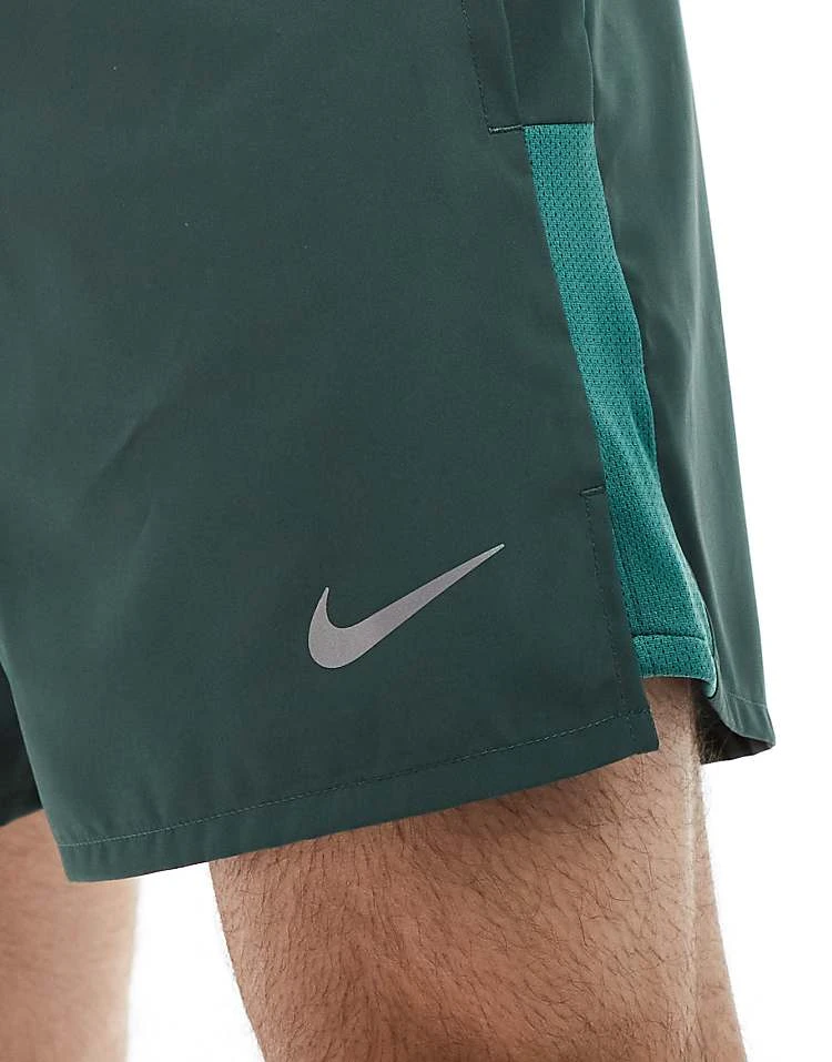 Nike Running Challenger Dri-FIT 5 Inch Shorts In Dark Green For Men Dgreen 5 Nike Running Challenger Dri-FIT 5 Inch Shorts In Dark Green For Men Dgreen - Image 3