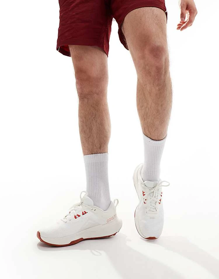 Nike Running Juniper Trail 2 GORE-TEX Trainers In White And Red For Men 6 Nike Running Juniper Trail 2 GORE-TEX Trainers In White And Red For Men - Image 4