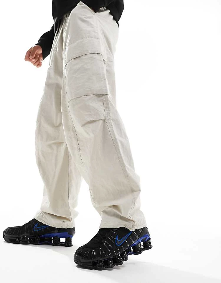 Nike Shox TL Trainers In Black And Racer Blue For Men 5 Nike Shox TL Trainers In Black And Racer Blue For Men - Image 3