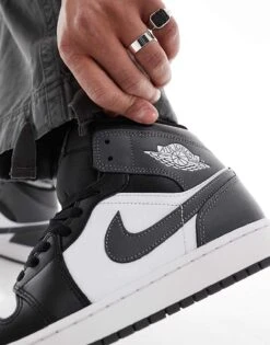 Nike Air Jordan 1 Mid Trainers In White, Black And Grey - GREY For Men -Nike Sales Store 206610750 4