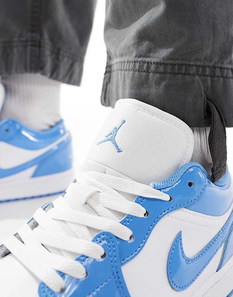 Nike Air Jordan 1 Low SE Trainers In White And Blue For Men Light Blue 6 Nike Air Jordan 1 Low SE Trainers In White And Blue For Men Light Blue - Image 4