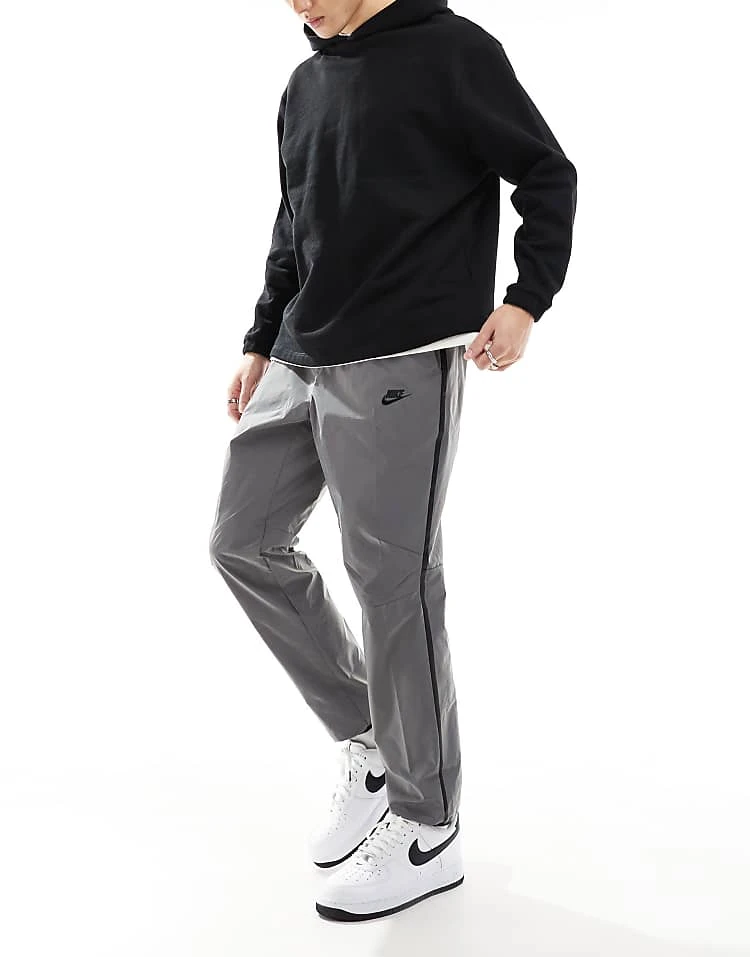 HO24 NIKE TECH WOVEN CO-ORD 5 HO24 NIKE TECH WOVEN CO-ORD - Image 3