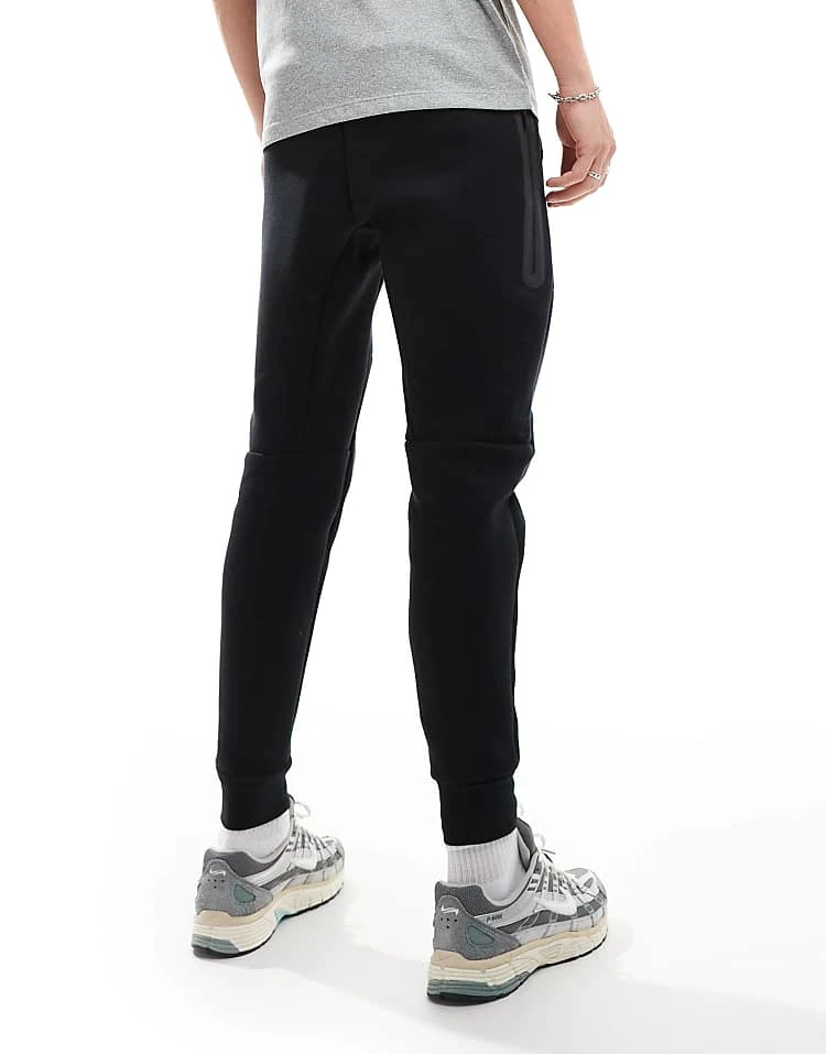 Nike Tech Fleece Joggers In Black For Men 4 Nike Tech Fleece Joggers In Black For Men - Image 2