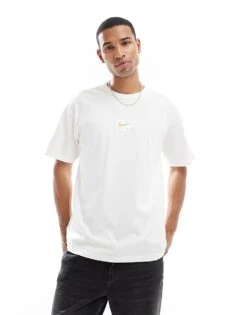 Nike Centre Patch Logo T-shirt In White For Men -Nike Sales Store 206616067 1 white 1