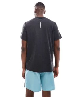 Nike Running Run Division Logo Dri-FIT T-shirt In Black For Men -Nike Sales Store 206616422 4