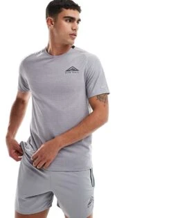Nike Running Trail Dri-FIT Solar Chase T-shirt In Grey For Men -Nike Sales Store 206616713 1 grey 1
