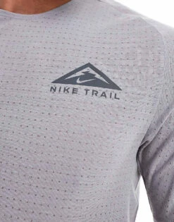 Nike Running Trail Dri-FIT Solar Chase T-shirt In Grey For Men -Nike Sales Store 206616713 3