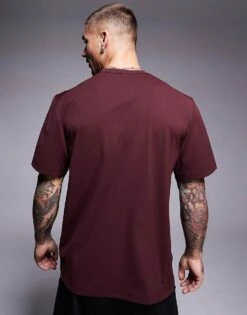 Nike Training Dri-FIT Swoosh Graphic T-shirt In Burgundy For Men -Nike Sales Store 206621668 3