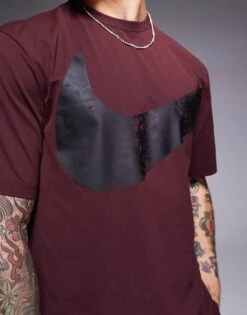 Nike Training Dri-FIT Swoosh Graphic T-shirt In Burgundy For Men -Nike Sales Store 206621668 4