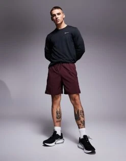Nike Training Dri-Fit Unlimited Woven 7 Inch Shorts In Burgundy For Men