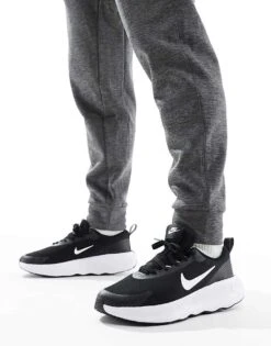Nike Training Legend Essential 4 Trainers In Black And White For Men