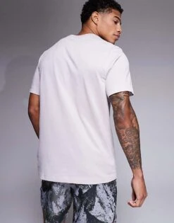 Nike Training Dri-FIT Metallic Graphic Logo T-shirt In Light Purple For Men Lilac -Nike Sales Store 206622108 4