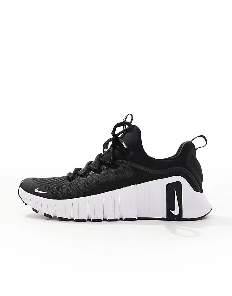 Nike Training Free Metcon 6 Trainers In Black And White For Men 4 Nike Training Free Metcon 6 Trainers In Black And White For Men - Image 2