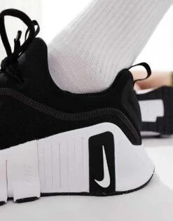 Nike Training Free Metcon 6 Trainers In Black And White For Men 10 Nike Training Free Metcon 6 Trainers In Black And White For Men -Nike Sales Store 206622114 3