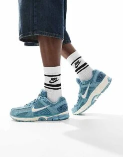Nike Zoom Vomero 5 Suede Unisex Trainers In Blue And White For Unisex Light Blue -Nike Sales Store 206622662 1 lightblue 1