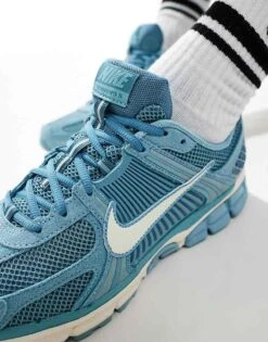 Nike Zoom Vomero 5 Suede Unisex Trainers In Blue And White For Unisex Light Blue -Nike Sales Store 206622662 4
