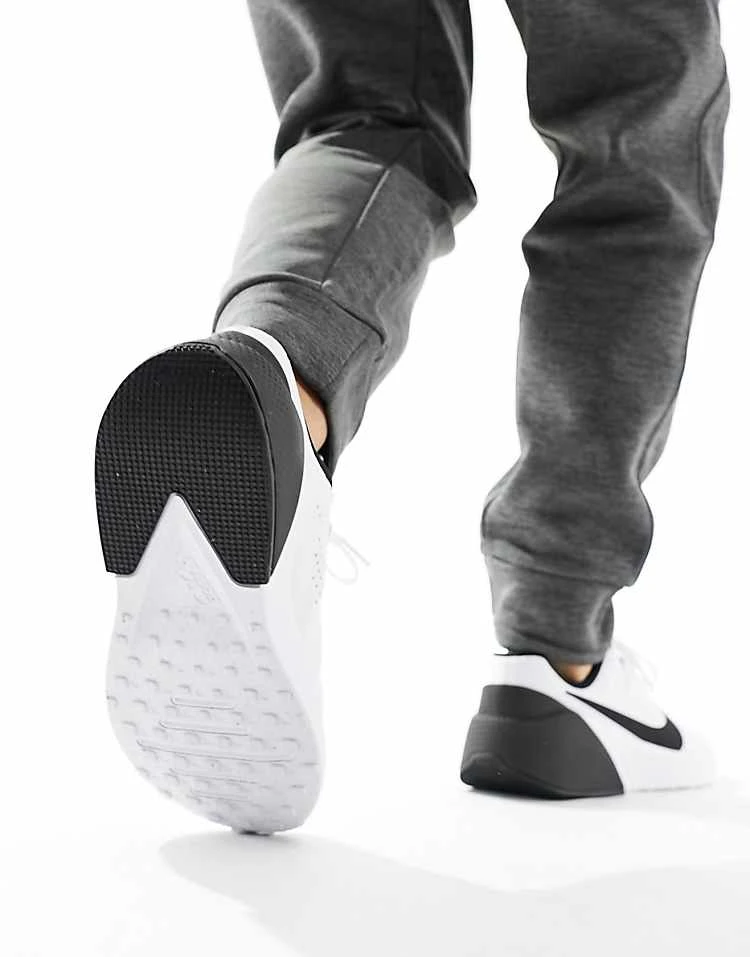 Nike Training Air Zoom TR 1 Trainers In White And Black For Men 5 Nike Training Air Zoom TR 1 Trainers In White And Black For Men - Image 3