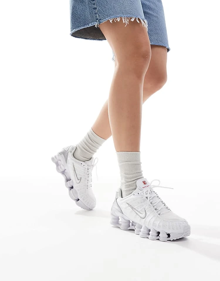Nike Shox TL Unisex Trainers In White For Unisex 7 Nike Shox TL Unisex Trainers In White For Unisex - Image 5