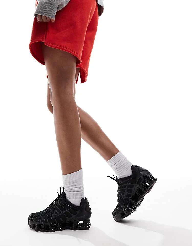 Nike Shox TL Unisex Trainers In Black For Unisex 6 Nike Shox TL Unisex Trainers In Black For Unisex - Image 4