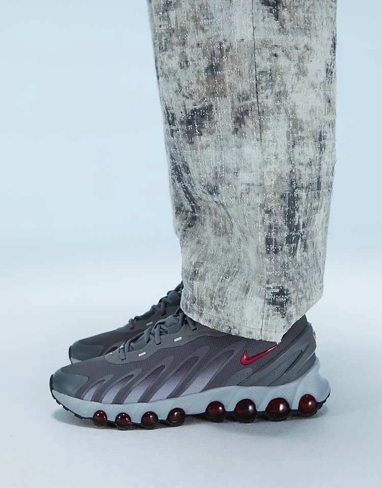 Nike Air Max DN8 Trainers In Grey And Red For Men 8 Nike Air Max DN8 Trainers In Grey And Red For Men - Image 6