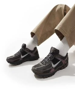 Nike Zoom Vomero 5 Trainers In Stone And Metallic Silver For Men 13 Nike Zoom Vomero 5 Trainers In Stone And Metallic Silver For Men -Nike Sales Store 207049801 1 stone 1