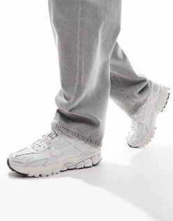 Nike Zoom Vomero 5 In Grey And Off White For Men Cream -Nike Sales Store 207049961 1 cream 1