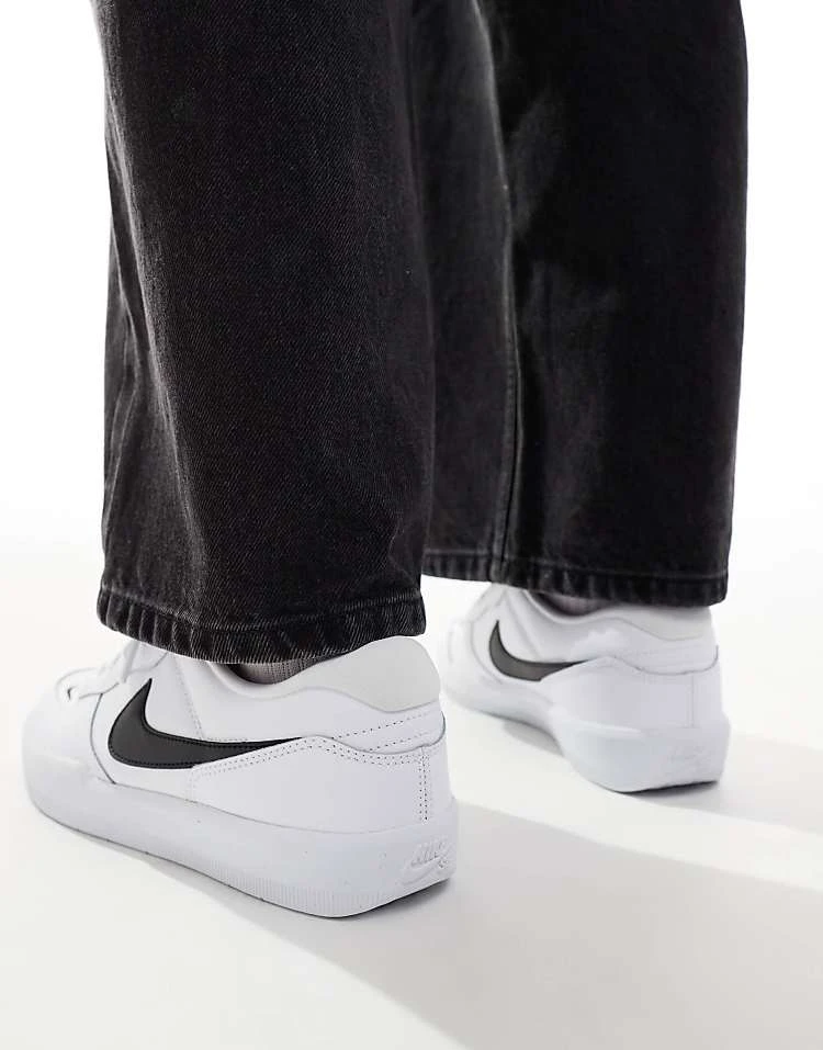 Nike SB Force Premium Trainer In White For Men 5 Nike SB Force Premium Trainer In White For Men - Image 3