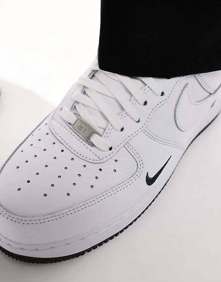 Nike Air Force 1 Trainers In White For Men 5 Nike Air Force 1 Trainers In White For Men - Image 3