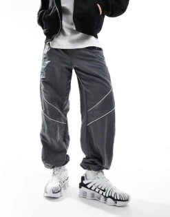 Nike Shox TL Trainer In White And Black Metallic For Men -Nike Sales Store 207050355 4